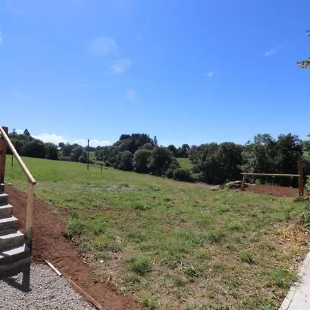 Сasa de vacaciones Maison Renovee En 2022 Avec Jardin Et Terrasse, Proche Des Sites Touristiques Et Des Lacs Cantal - Fr-1-742-374 Pléaux