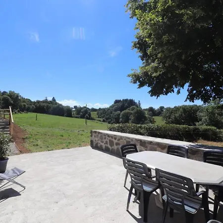 Maison Renovee En 2022 Avec Jardin Et Terrasse, Proche Des Sites Touristiques Et Des Lacs Cantal - Fr-1-742-374 Сasa de vacaciones *